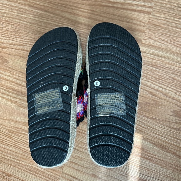 Black Crochet Sandals - Picture 5 of 9